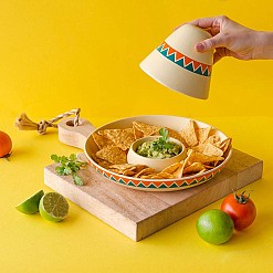 Prato para nachos em forma de chapéu mexicano