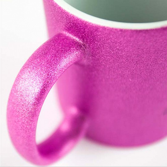 Fabricado em cerâmica com acabamento brilhante cor-de-rosa