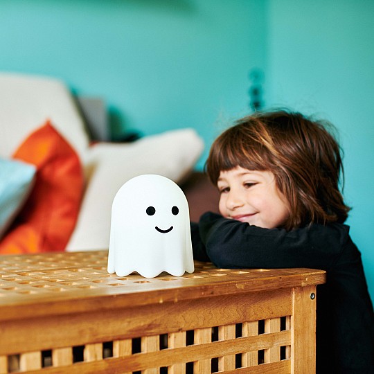 Boo é um bom fantasma que vos acompanhará para que não tenham medo.