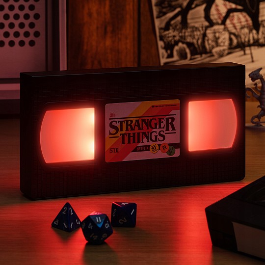 Candeeiro em forma de VHS de Stranger Things