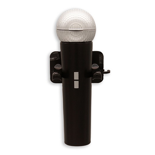 Com a forma de um microfone