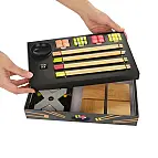 A prenda perfeita para os amantes do Parcheesi e da comida japonesa.