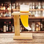 Caneca de cerveja em forma de corno viking