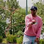 Recarregável com cabo USB-C (incluído)