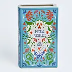 Mede 21 x 13,5 x 7 cm.