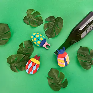 Abre-garrafas original com a forma de um escaravelho