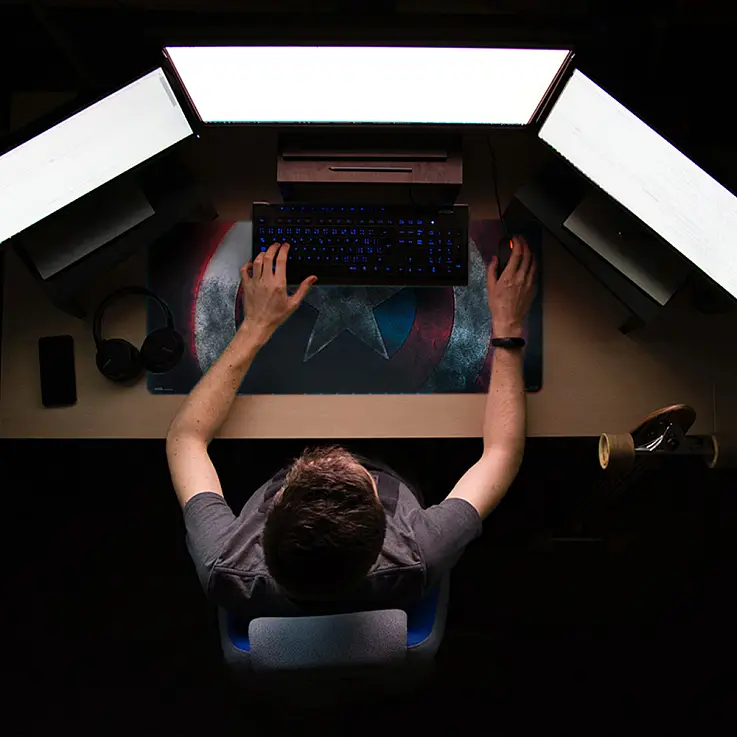 É muito flexível e resistente