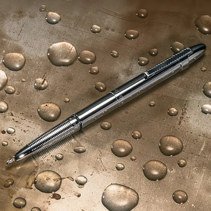 Bullet Space Pen: a caneta espacial com clip