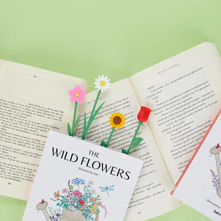 Marcador de livros original com a forma de uma flor