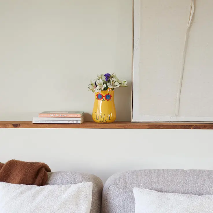 Fabricado em cerâmica